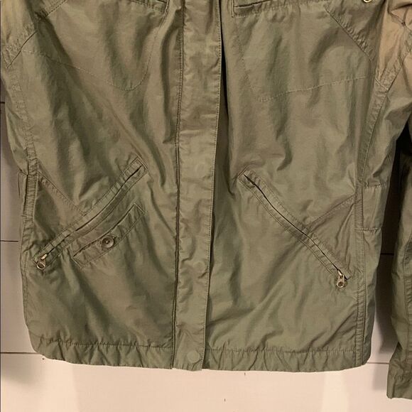 The North Face Olive Green zip up Jacket Womans size medium - Picture 3 of 13